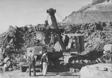 1895