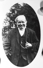 c011