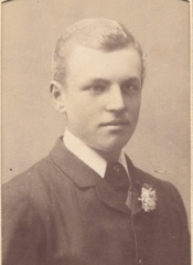 18839