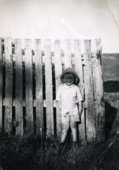 18654