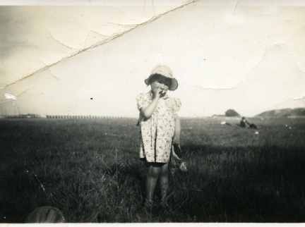 18662
