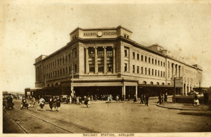 18670