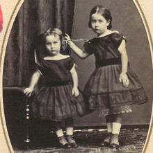 18827